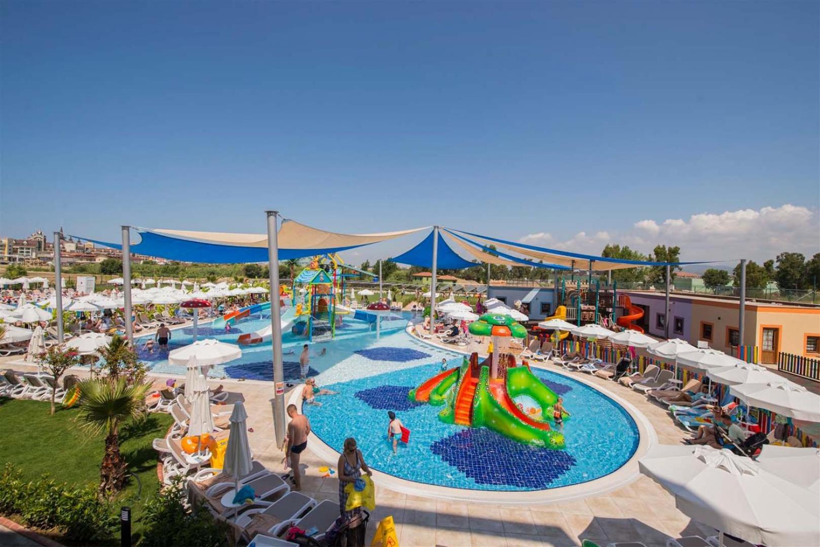 Готель Dream World Aqua Сіде Екстер'єр фото